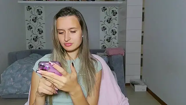 Submissive love online show from November 17, 2025, 4:44 pm