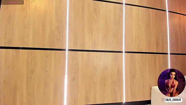 charlotte colee online show from November 26, 2025, 11:43 am