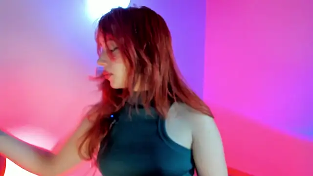 Snapshot of sweeet_peach chatting on February 10, 2026, 4:55 am sweeet peach online show from February 10, 2026, 4:55 am