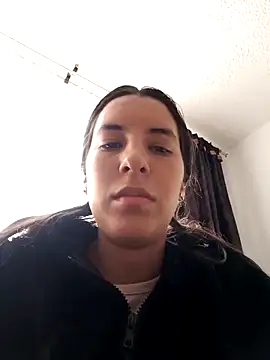 Snapshot of Bonny_Klote chatting on March 18, 2025, 10:04 pm Bonny Klote online show from March 18, 2025, 10:04 pm