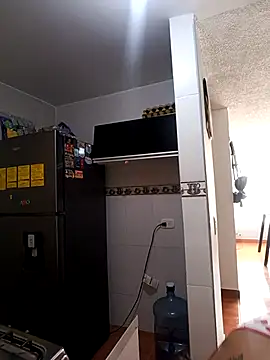 Bonny Klote online show from October 11, 2025, 2:51 pm