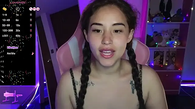 Snapshot of redbarbiedollx chatting on October 4, 2025, 12:23 am redbarbiedollx online show from October 4, 2025, 12:23 am