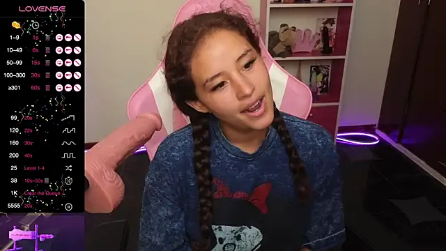 Snapshot of redbarbiedollx chatting on March 21, 2025, 4:29 pm redbarbiedollx online show from March 21, 2025, 4:29 pm