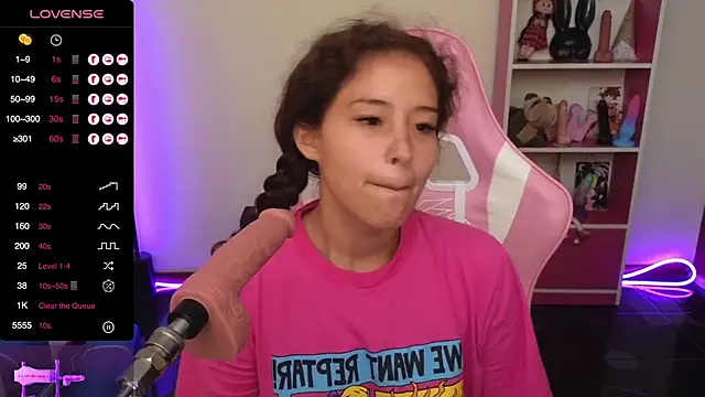 Snapshot of redbarbiedollx chatting on March 5, 2025, 3:29 pm redbarbiedollx online show from March 5, 2025, 3:29 pm