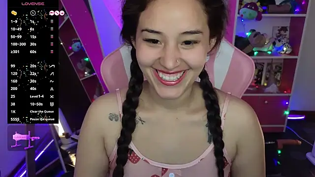 Snapshot of redbarbiedollx chatting on September 19, 2025, 5:39 pm redbarbiedollx online show from September 19, 2025, 5:39 pm