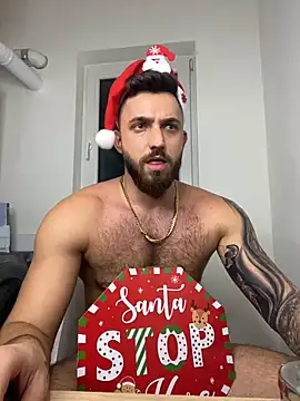 Snapshot of LoveIsBlind_ chatting on December 26, 2024, 12:03 am LoveIsBlind online show from December 26, 2024, 12:03 am