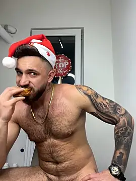 Snapshot of LoveIsBlind_ chatting on December 24, 2024, 10:28 pm LoveIsBlind online show from December 24, 2024, 10:28 pm