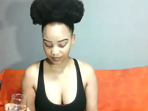 SmallSlut5 online show from November 25, 2025, 1:28 am