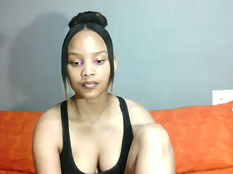 SmallSlut5 online show from March 25, 2026, 3:44 pm