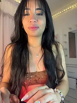 Snapshot of lina_pink chatting on April 7, 2026, 4:58 am lina pink online show from April 7, 2026, 4:58 am