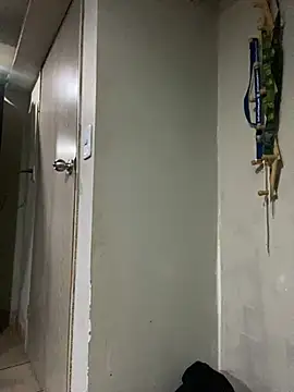 josle24 online show from February 13, 2025, 6:20 am