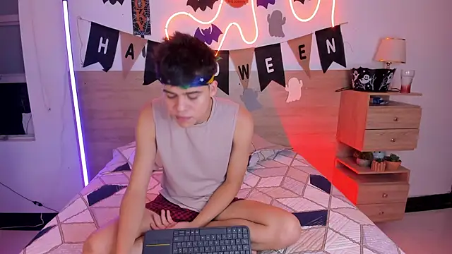 justinbiler online show from October 27, 2025, 1:56 pm