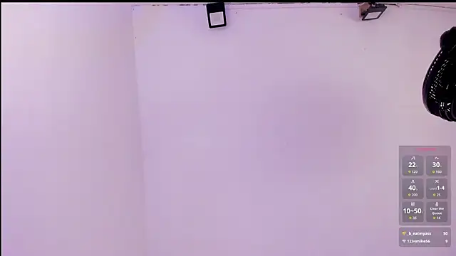 Snapshot of Roxie-Summers11 chatting on April 30, 2026, 8:57 pm Roxie-Summers11 online show from April 30, 2026, 8:57 pm