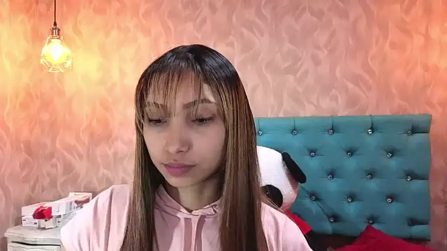 Snapshot of MadelineDoll chatting on November 12, 2025, 1:48 pm MadelineDoll online show from November 12, 2025, 1:48 pm