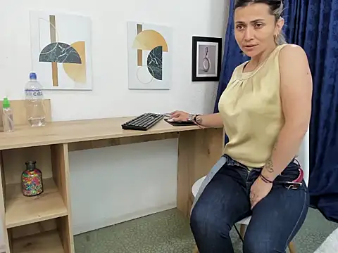 Emma Jnes online show from January 16, 2025, 10:23 pm