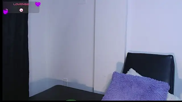 Snapshot of aixaangeels chatting on February 26, 2025, 8:17 am aixaangeels online show from February 26, 2025, 8:17 am