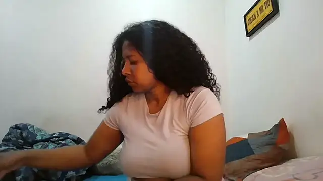 Ivon-09 online show from December 14, 2025, 11:27 am