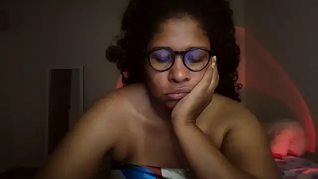 Snapshot of Ivon-09 chatting on May 12, 2026, 2:41 am Ivon-09 online show from May 12, 2026, 2:41 am