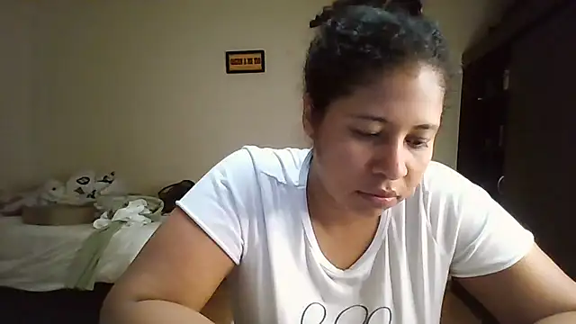 Ivon-09 online show from July 14, 2026, 12:33 pm