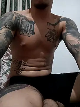 Snapshot of HornetBigDickonYou chatting on February 24, 2025, 7:33 am HornetBigDickonYou online show from February 24, 2025, 7:33 am