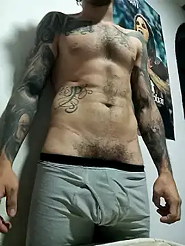 Snapshot of HornetBigDickonYou chatting on December 5, 2024, 7:54 am HornetBigDickonYou online show from December 5, 2024, 7:54 am