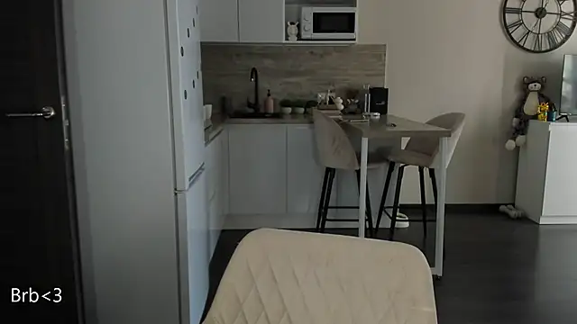 Snapshot of nilliluv chatting on March 27, 2026, 8:26 am nilliluv online show from March 27, 2026, 8:26 am