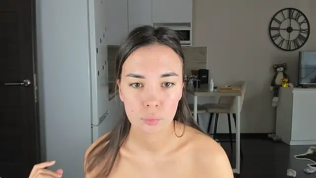 Snapshot of nilliluv chatting on April 4, 2026, 12:01 pm nilliluv online show from April 4, 2026, 12:01 pm