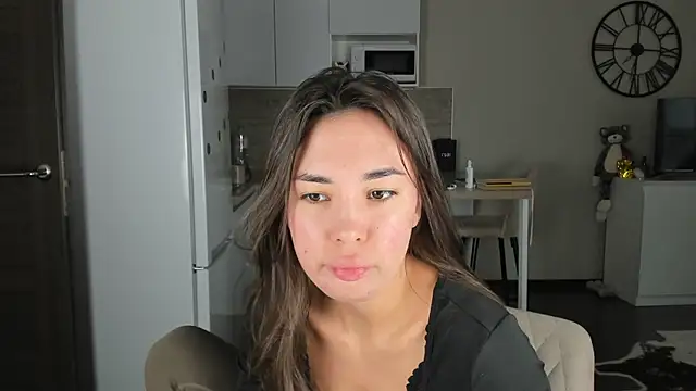 Snapshot of nilliluv chatting on April 3, 2026, 1:28 pm nilliluv online show from April 3, 2026, 1:28 pm