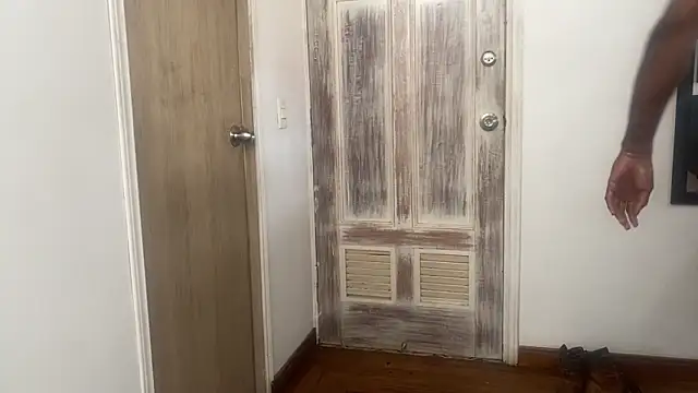 BBCGODIAM9 online show from February 2, 2025, 4:32 pm