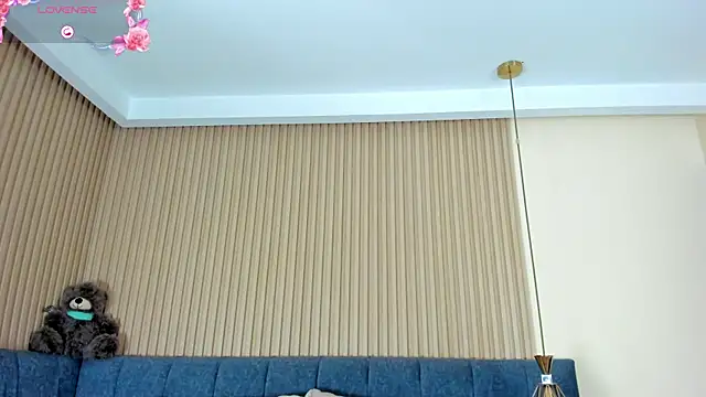 Snapshot of kathecute__ chatting on April 14, 2026, 1:43 am kathecute online show from April 14, 2026, 1:43 am