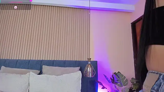 kathecute   online show from September 10, 2025, 1:48 am