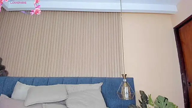 Snapshot of kathecute__ chatting on February 19, 2026, 1:46 am kathecute online show from February 19, 2026, 1:46 am