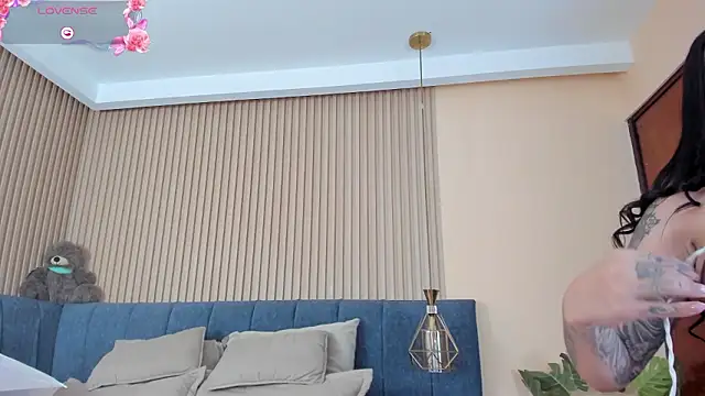 Snapshot of kathecute__ chatting on February 6, 2026, 1:56 am kathecute online show from February 6, 2026, 1:56 am