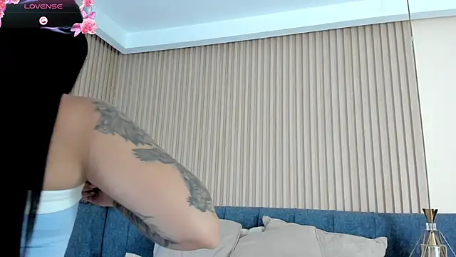 Snapshot of kathecute__ chatting on April 11, 2026, 1:46 am kathecute online show from April 11, 2026, 1:46 am