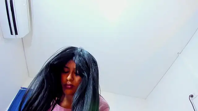 Julieta turner  online show from February 14, 2025, 12:47 pm