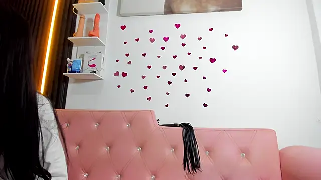 Julieta turner  online show from February 18, 2025, 12:17 pm