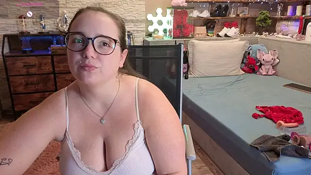 Snapshot of Kimberly-Caprice chatting on May 29, 2026, 8:20 am Kimberly-Caprice online show from May 29, 2026, 8:20 am