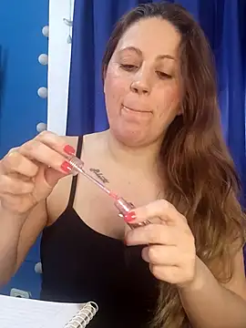 SofiEstevez online show from September 16, 2025, 1:56 pm