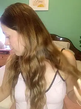 SofiEstevez online show from October 21, 2025, 8:19 pm