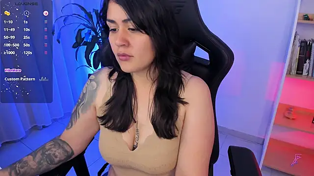 Snapshot of GretaX-X chatting on April 14, 2026, 4:50 am GretaX-X online show from April 14, 2026, 4:50 am