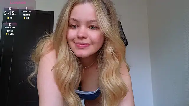 Snapshot of Milana15 chatting on March 31, 2026, 11:12 am Milana15 online show from March 31, 2026, 11:12 am