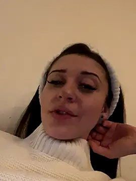 vienncica online show from December 2, 2024, 12:58 am