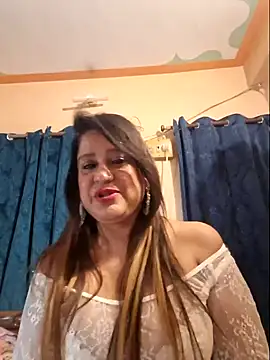 Snapshot of Hot_Queen77 chatting on December 13, 2024, 5:49 am Hot Queen77 online show from December 13, 2024, 5:49 am