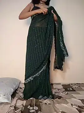 Snapshot of Raat_ki_rani_ chatting on March 2, 2025, 6:35 pm Raat ki rani online show from March 2, 2025, 6:35 pm