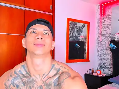 Aaron Toy online show from January 12, 2026, 6:04 pm