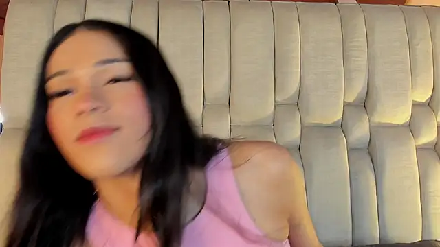 Snapshot of Isa_Little_Star chatting on March 5, 2026, 3:36 am Isa Little Star online show from March 5, 2026, 3:36 am