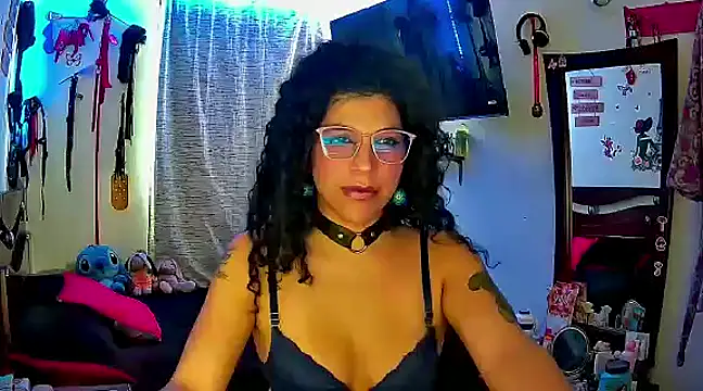 NicollWilliams 420 online show from January 14, 2025, 4:08 pm