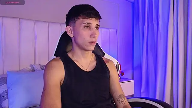 Snapshot of rome_hard chatting on February 25, 2026, 7:25 pm rome hard online show from February 25, 2026, 7:25 pm