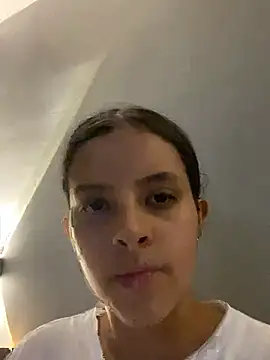 majosmith01 online show from April 20, 2026, 12:24 am