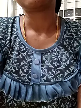 Ambika01 online show from December 2, 2025, 1:35 pm